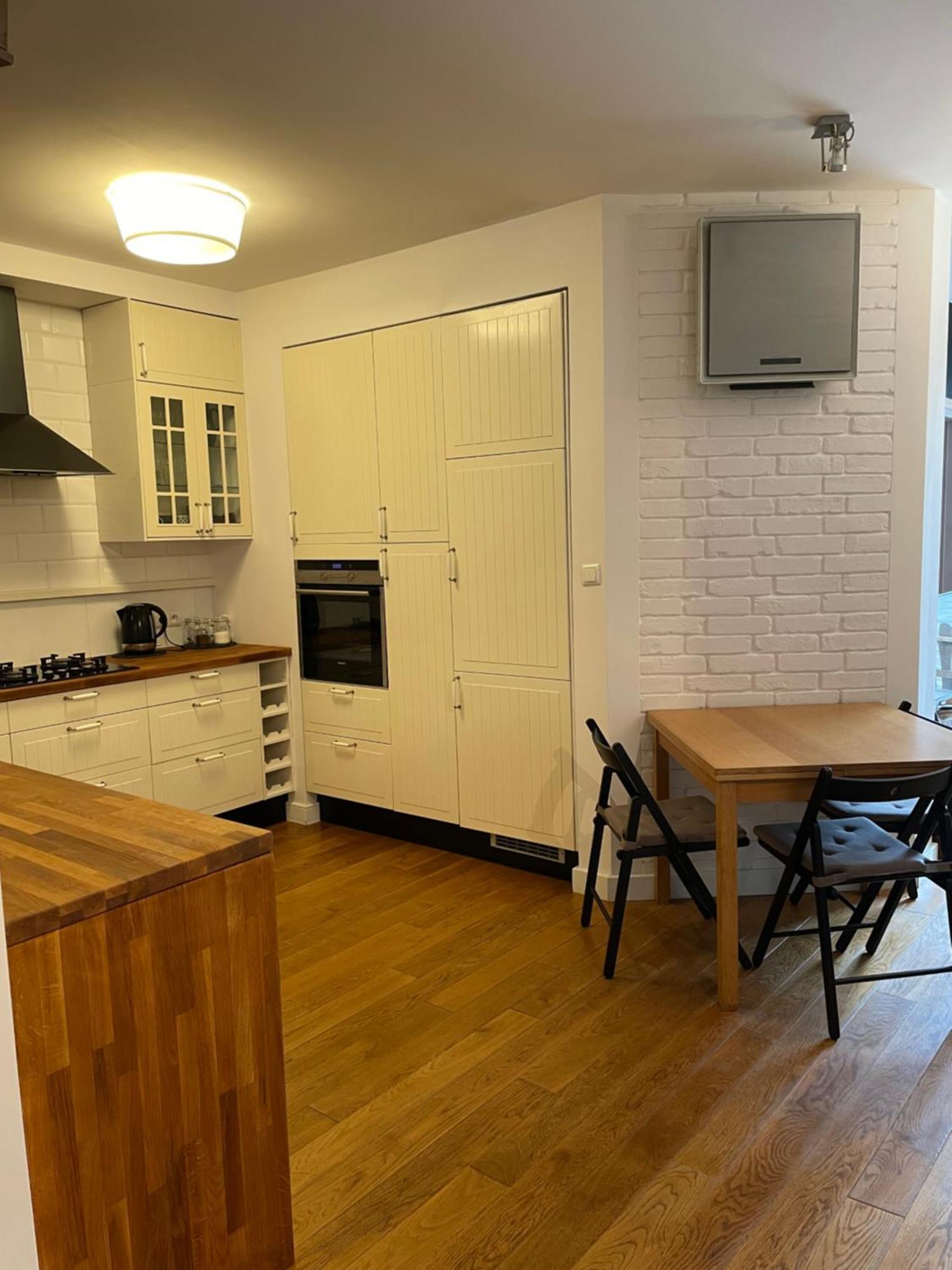 Family Apartment On Saska Kepa Warszawa Eksteriør billede